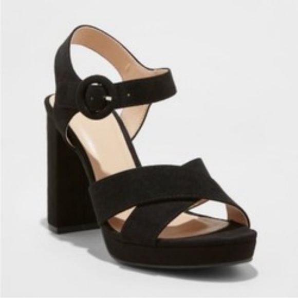 a new day Shoes - A New Day Platform Ankle Strap Sandals 🖤